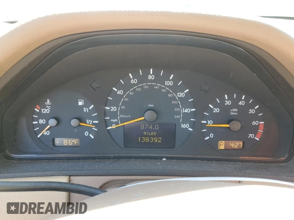 2000 Mercedes-Benz E-Class AWD with VIN WDBJH82J8YX042547, listed as a Copart auction lot 58063494 with 138,392 mi miles and Salvage Title. Bid and sale history available at carsss.com. Image 9.