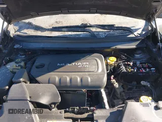 2014 Jeep Cherokee Altitude with VIN 1C4PJMCB2EW181848, listed as a IAAI auction lot 41638004 with 175,813 mi miles. Bid and sale history available at carsss.com. Image 10.