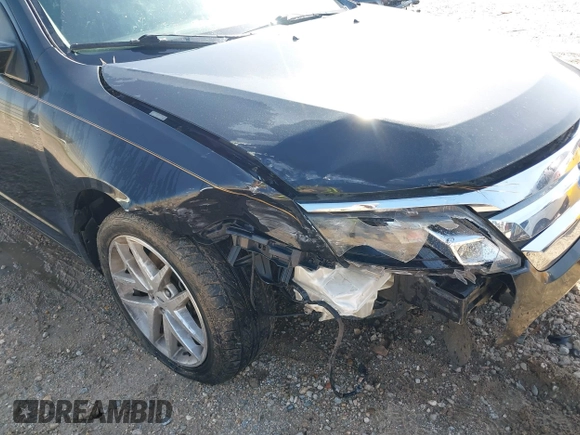 2011 Ford Fusion SEL with VIN 3FAHP0JA7BR319183, listed as a IAAI auction lot 41829886 with 119,302 mi miles. Bid and sale history available at carsss.com. Image 6.