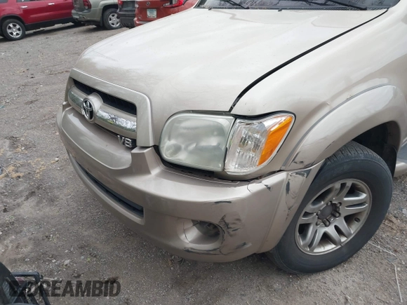 2005 Toyota Sequoia SR5 with VIN 5TDBT44A55S244712, listed as a IAAI auction lot 42037865 with 205,226 mi miles and . Bid and sale history available at DreamBid. Image 6.