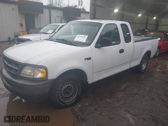 1998 Ford F-150 с VIN 1FTZX1723WNA81460, выставлен на аукционе IAAI как лот 41550492 с пробегом 180 376 миль миль и . История ставок и продаж доступна на DreamBid. Изображение 16.