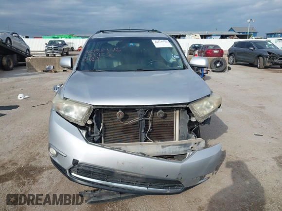 2013 Toyota Highlander Limited with VIN 5TDDK3EH9DS181923, listed as a IAAI auction lot 42139593 with 320,605 mi miles and . Bid and sale history available at DreamBid. Image 13.