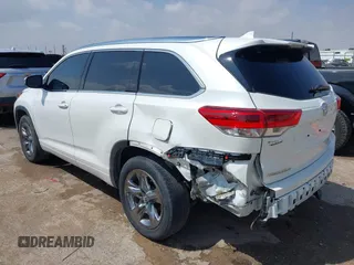 2019 Toyota Highlander Limited with VIN 5TDDZRFH5KS958544, listed as a IAAI auction lot 42094765 with 110,364 mi miles and . Bid and sale history available at DreamBid. Image 3.