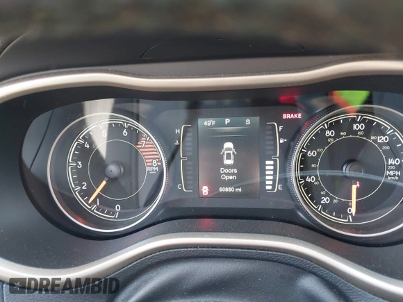2016 Jeep Cherokee Latitude with VIN 1C4PJMCS7GW246423, listed as a IAAI auction lot 41805421 with 60,880 mi miles and . Bid and sale history available at carsss.com. Image 7.