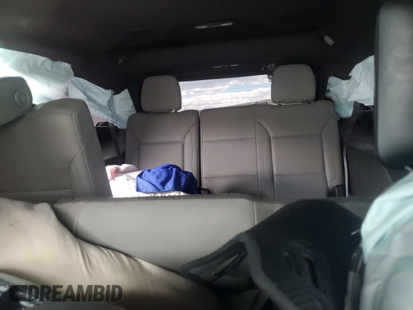 2022 Chevrolet Tahoe LT z VIN 1GNSCNKD8NR107255, wystawiony jako Copart lot #49085035 z przebiegiem Nie podano mil oraz Szkoda całkowita • Salvage title. Historia ofert i sprzedaży dostępna na DreamBid. Obrazek 10.