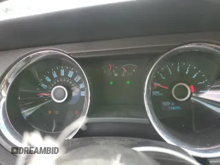 2014 Ford Mustang V6 с VIN 1ZVBP8AM4E5282445, выставлен на аукционе Copart как лот 55943745 с пробегом 114 255 миль миль и Списание • Salvage title. История ставок и продаж доступна на DreamBid. Изображение 9.