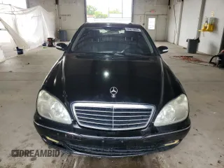 2005 Mercedes-Benz S 500 z VIN WDBNG84J15A451327, wystawiony jako Copart lot #55276855 z przebiegiem 65 698 mil mil oraz Czysty tytuł • Clean title. Historia ofert i sprzedaży dostępna na DreamBid. Obrazek 5.