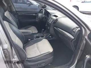 2012 Kia Sorento SX with VIN 5XYKWDA26CG192585, listed as a IAAI auction lot 41628229 with 148,613 mi miles. Bid and sale history available at carsss.com. Image 5.