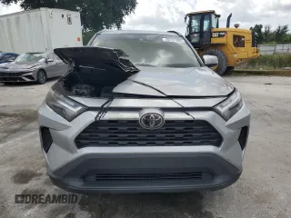 2022 Toyota RAV4 XLE with VIN 2T3W1RFV8NW190812, listed as a Copart auction lot 59731955 with 68,019 mi miles and Non repairable. Bid and sale history available at DreamBid. Image 5.
