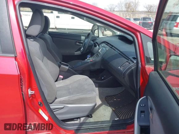 2013 Toyota Prius One with VIN JTDKN3DU5D0344180, listed as a IAAI auction lot 41961084 with 90,173 mi miles and . Bid and sale history available at DreamBid. Image 5.