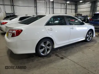 2014 Toyota Camry L with VIN 4T1BF1FK1EU405768, listed as a Copart auction lot 53202685 with 125,759 mi miles and Salvage Title. Bid and sale history available at DreamBid. Image 3.
