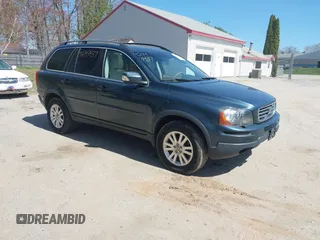 2008 Volvo XC90 I6 with VIN YV4CZ982881472821, listed as a IAAI auction lot 42143437 with 151,748 mi miles. Bid and sale history available at carsss.com. Image 1.