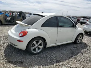 2008 Volkswagen New Beetle Coupe Triple White with VIN 3VWFW31CX8M518206, listed as a Copart auction lot 49158595 with 0 mi miles and Clean Title. Bid and sale history available at carsss.com. Image 3.