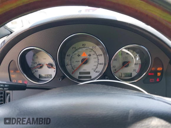 2001 Mercedes-Benz SLK 230/320 with VIN WDBKK65F81F218476, listed as a IAAI auction lot 42450368 with 121,640 mi miles and . Bid and sale history available at DreamBid. Image 7.