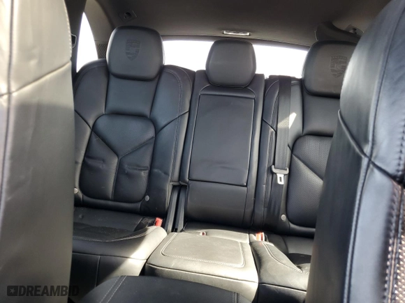 2018 Porsche Cayenne with VIN WP1AA2A24JKA06465, listed as a Copart auction lot 45669485 with 44,302 mi miles and Salvage Title. Bid and sale history available at carsss.com. Image 10.