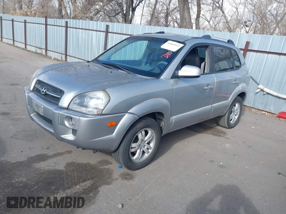 2007 Hyundai Tucson SE with VIN KM8JN72DX7U492369, listed as a IAAI auction lot 41665512 with 228,660 mi miles and . Bid and sale history available at DreamBid. Image 2.