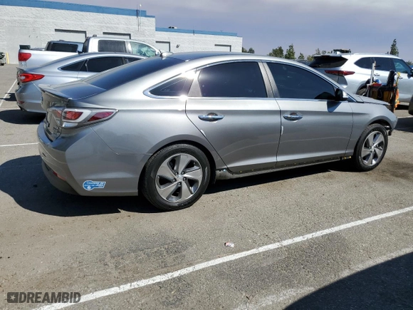 2017 Hyundai Sonata Plug-In Hybrid with VIN KMHE14L23HA075896, listed as a Copart auction lot 71070194 with 68,565 mi miles and Salvage Title. Bid and sale history available at carsss.com. Image 3.