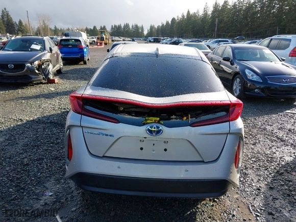 2017 Toyota Prius Prime Plus with VIN JTDKARFP6H3021685, listed as a IAAI auction lot 41710515 with NaN miles. Bid and sale history available at carsss.com. Image 16.