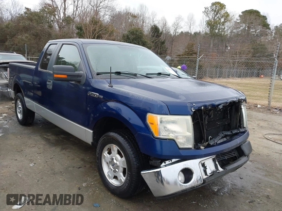 2010 Ford F-150 XL with VIN 1FTEX1C83AFB35240, listed as a IAAI auction lot 41370586 with 21,658 mi miles. Bid and sale history available at carsss.com. Image 1.