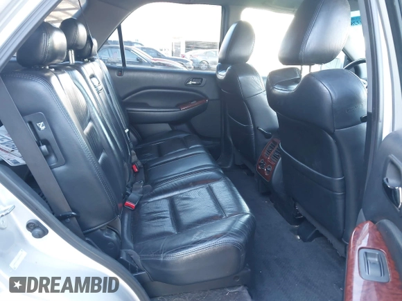 2005 Acura MDX with VIN 2HNYD18285H559795, listed as a IAAI auction lot 41230328 with 194,283 mi miles. Bid and sale history available at carsss.com. Image 8.