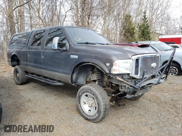 2006 Ford F-250 XL z VIN 1FTSW21Y76EA62434, wystawiony jako Copart lot #52322145 z przebiegiem Nie podano mil oraz Szkoda całkowita • Salvage title. Historia ofert i sprzedaży dostępna na DreamBid. Obrazek 4.
