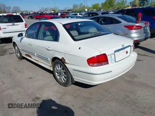 2005 Hyundai Sonata GLS with VIN KMHWF35H25A178921, listed as a IAAI auction lot 42076979 with 123,039 mi miles. Bid and sale history available at carsss.com. Image 3.