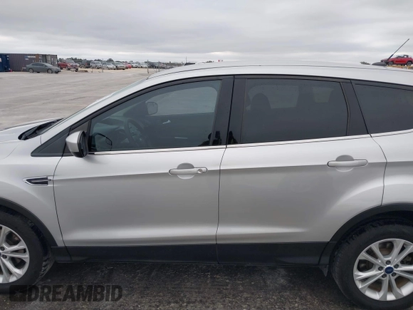 2017 Ford Escape SE with VIN 1FMCU0GD8HUC00733, listed as a IAAI auction lot 41576112 with 130,484 mi miles. Bid and sale history available at carsss.com. Image 14.