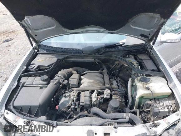 2001 Mercedes-Benz CLK 320/430 with VIN WDBLK65G41T077792, listed as a IAAI auction lot 42170508 with Not Provided miles and . Bid and sale history available at carsss.com. Image 10.