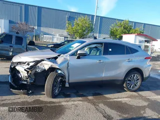 2024 Toyota Venza LE z VIN JTEAAAAH9RJ156729, wystawiony jako IAAI lot #41210034 z przebiegiem 8 132 mil mil oraz . Historia ofert i sprzedaży dostępna na DreamBid. Obrazek 14.