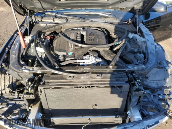 2013 BMW 6 Series 640i z VIN WBALW7C57DDX58327, wystawiony jako Copart lot #43505725 z przebiegiem 58 733 mil mil oraz Szkoda całkowita • Salvage title. Historia ofert i sprzedaży dostępna na DreamBid. Obrazek 11.