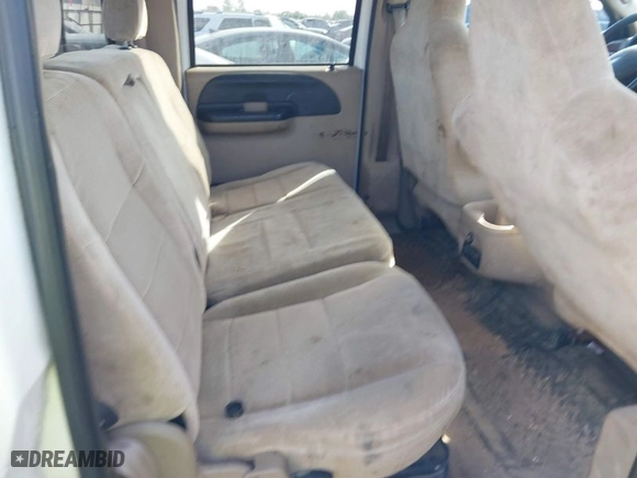 2005 Ford Super Duty F-250 XL with VIN 1FTSW21P75EB75340, listed as a IAAI auction lot 40655455 with 1 mi miles. Bid and sale history available at carsss.com. Image 8.