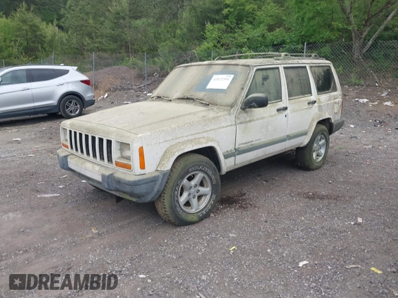 2001 Jeep Cherokee Sport with VIN 1J4FT48S21L516398, listed as a IAAI auction lot 42072391 with 187,730 mi miles. Bid and sale history available at carsss.com. Image 2.