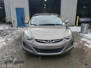 2016 Hyundai Elantra SE z VIN 5NPDH4AE2GH708016, wystawiony jako Copart lot #43999565 z przebiegiem 118 026 mil mil oraz Czysty tytuł • Clean title. Historia ofert i sprzedaży dostępna na DreamBid. Obrazek 5.