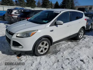 2016 Ford Escape SE with VIN 1FMCU9GX7GUA16767, listed as a Copart auction lot 46472495 with 158,038 mi miles and Non Repairable. Bid and sale history available at carsss.com. Image 1.
