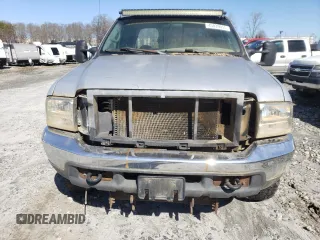 2000 Ford F-350 XL with VIN 1FTSW31F2YED14050, listed as a Copart auction lot 45839055 with 302,831 mi miles and Non Repairable. Bid and sale history available at DreamBid. Image 5.