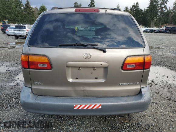 1999 Toyota Sienna LE with VIN 4T3ZF13C0XU133039, listed as a Copart auction lot 51162645 with 182,318 mi miles and Salvage Title. Bid and sale history available at carsss.com. Image 6.