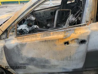 2013 Toyota RAV4 XLE с VIN 2T3RFREV0DW122440, выставлен на аукционе Copart как лот 55291085 с пробегом Не указан миль и На запчасти • Non repairable. История ставок и продаж доступна на DreamBid. Изображение 7.