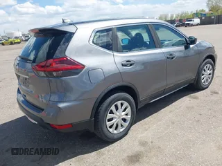 2019 Nissan Rogue SL with VIN 5N1AT2MV5KC830564, listed as a IAAI auction lot 42024737 with 121,523 mi miles and . Bid and sale history available at carsss.com. Image 4.
