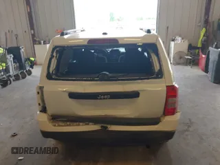 2016 Jeep Patriot Sport with VIN 1C4NJPBA4GD809148, listed as a IAAI auction lot 42278314 with 120,374 mi miles and . Bid and sale history available at DreamBid. Image 16.