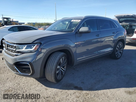 2021 Volkswagen Atlas SEL with VIN 1V2SE2CAXMC235406, listed as a Copart auction lot 80754164 with 31,527 mi miles and Salvage title. Bid and sale history available at DreamBid. Image 1.