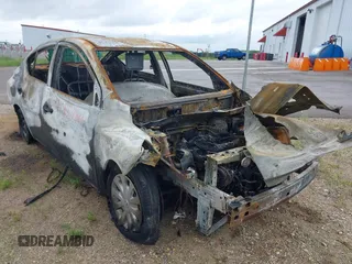 2017 Nissan Versa SV z VIN 3N1CN7AP7HL858263, wystawiony jako IAAI lot #42454860 z przebiegiem 82 129 mil mil oraz . Historia ofert i sprzedaży dostępna na DreamBid. Obrazek 6.