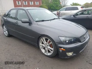 2001 Lexus IS with VIN JTHBD182610031889, listed as a IAAI auction lot 42170282 with 230,207 mi miles. Bid and sale history available at carsss.com. Image 1.