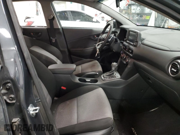 2020 Hyundai Kona SEL with VIN KM8K2CAA0LU582587, listed as a Copart auction lot 42743625 with 59,731 mi miles and Clean Title. Bid and sale history available at carsss.com. Image 7.