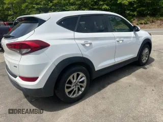 2018 Hyundai Tucson SE z VIN KM8J2CA47JU660172, wystawiony jako Copart lot #59145535 z przebiegiem 115 772 mil mil oraz Tytuł czysty. Historia ofert i sprzedaży dostępna na DreamBid. Obrazek 4.
