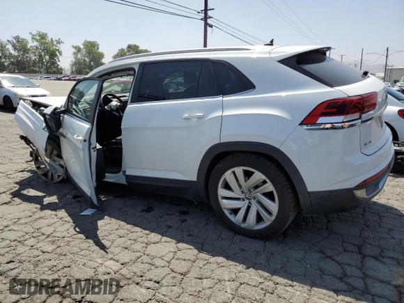 2020 Volkswagen Atlas SE with VIN 1V21E2CA7LC221294, listed as a Copart auction lot 56337085 with 61,654 mi miles and Salvage title. Bid and sale history available at DreamBid. Image 2.