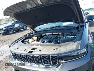 2022 Jeep Grand Cherokee with VIN 1C4RJYB67N8716360, listed as a IAAI auction lot 42464479 with 17,208 mi miles and . Bid and sale history available at DreamBid. Image 10.