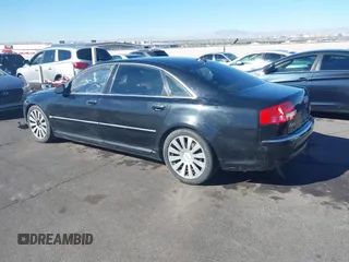 2006 Audi A8 4.2L z VIN WAUML44E96N013151, wystawiony jako IAAI lot #41821108 z przebiegiem 150 334 mil mil oraz . Historia ofert i sprzedaży dostępna na DreamBid. Obrazek 3.
