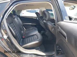 2016 Ford Fusion SE z VIN 1FA6P0HD4G5112316, wystawiony jako IAAI lot #42590912 z przebiegiem 111 204 mil mil oraz . Historia ofert i sprzedaży dostępna na DreamBid. Obrazek 8.