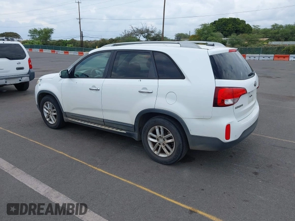 2014 Kia Sorento LX z VIN 5XYKT4A65EG480841, wystawiony jako IAAI lot #41940179 z przebiegiem 164 149 mil mil oraz . Historia ofert i sprzedaży dostępna na DreamBid. Obrazek 3.