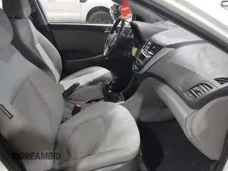 2014 Hyundai Accent SE z VIN KMHCU5AE4EU163402, wystawiony jako IAAI lot #41755872 z przebiegiem 161 017 mil mil oraz . Historia ofert i sprzedaży dostępna na DreamBid. Obrazek 5.